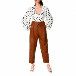 Coupon 🛒 Alicia Bit Of White Blouse By Aggi 💯 -Cheap Aggi Store ztlnntjvwvxxuvarzuin